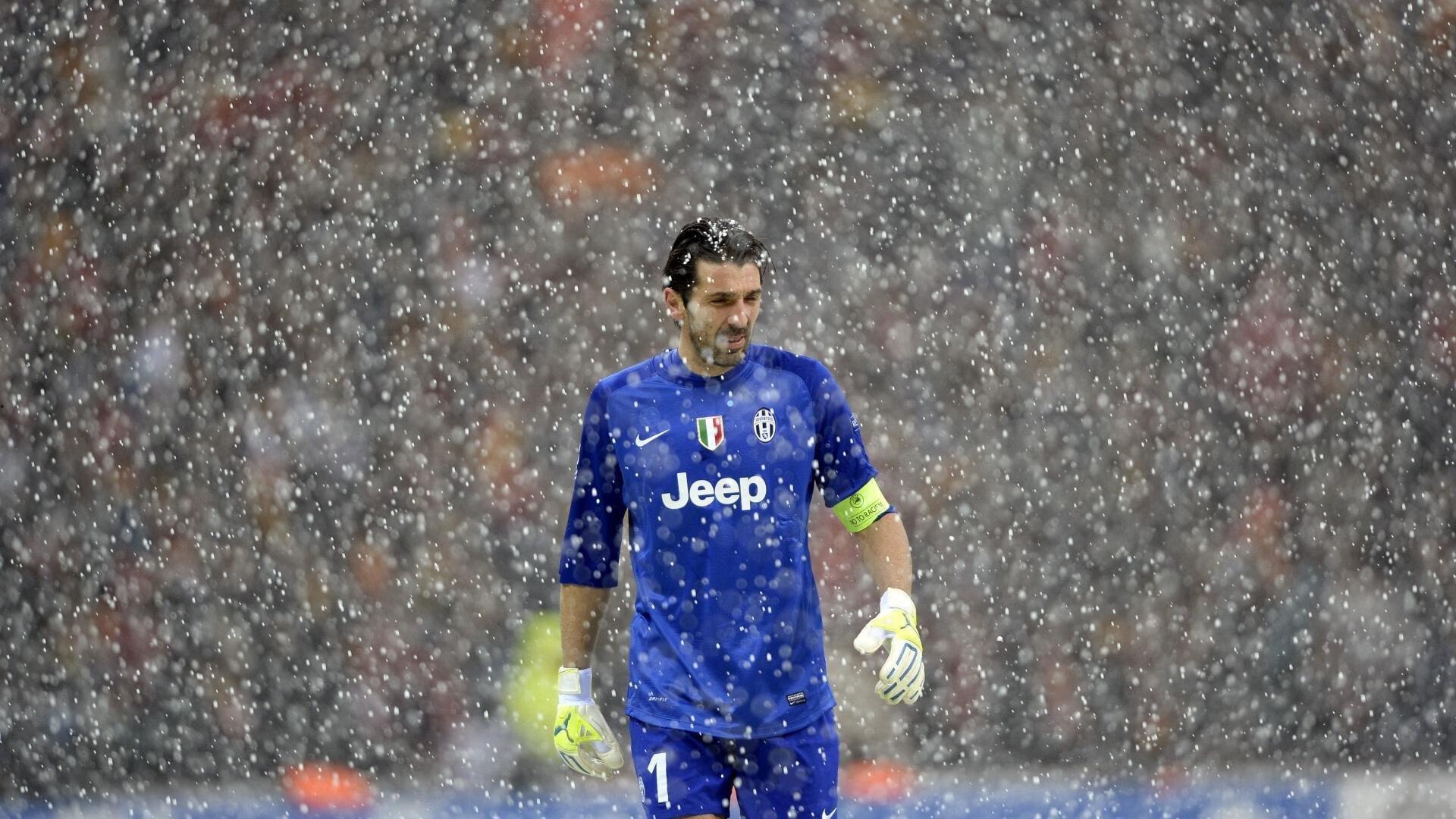 英超半程最佳新援评选，埃基蒂克以17轮8球2助攻惊艳利物浦