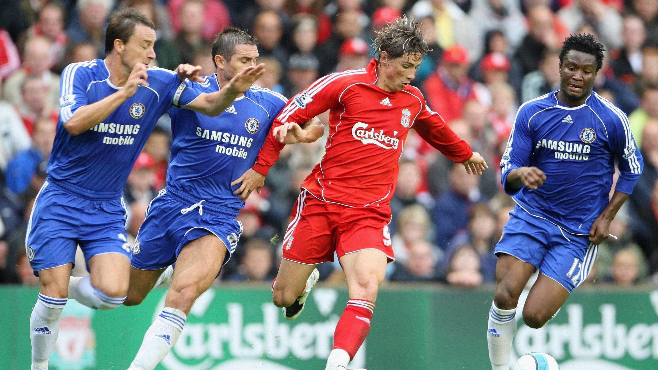 禁区外凌空抽射惊险一幕！恩瓦巴利神扑拯救比赛